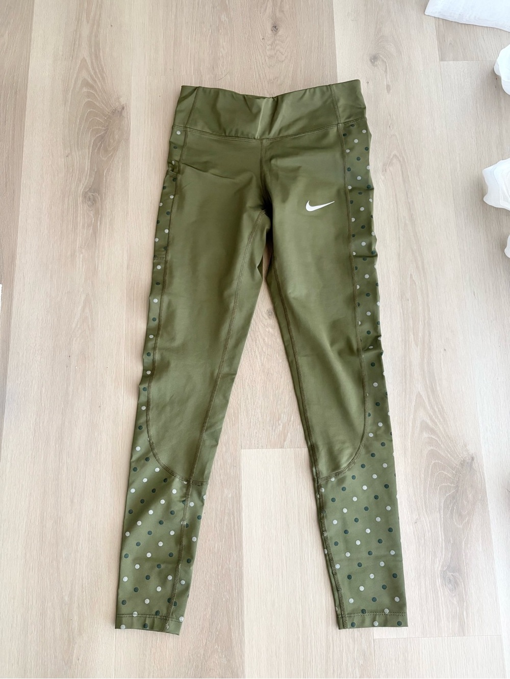 Nike Women’s Olive Green Athletic Leggings